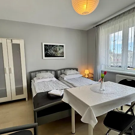 Goscinne Grafit 홈스테이 Władysławowo