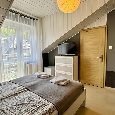 Goscinne Grafit 홈스테이 Władysławowo