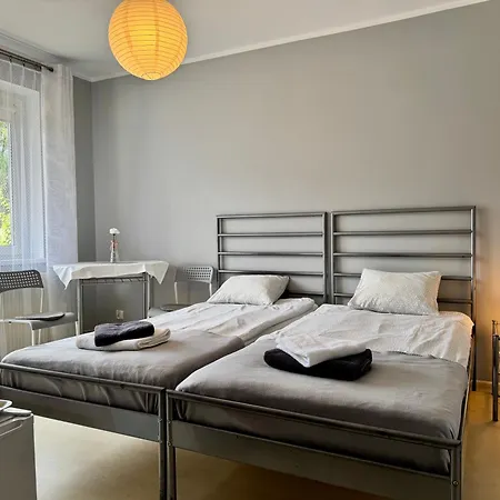 홈스테이 Goscinne Grafit *