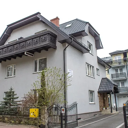 홈스테이 Goscinne Grafit *