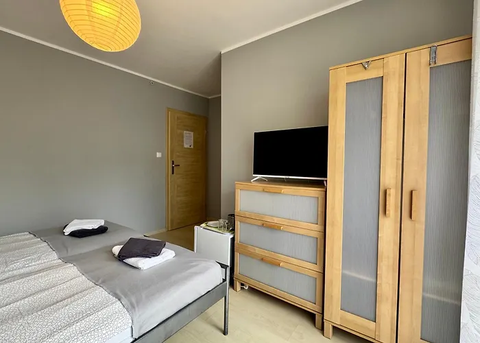 Goscinne Grafit Homestay szállás *